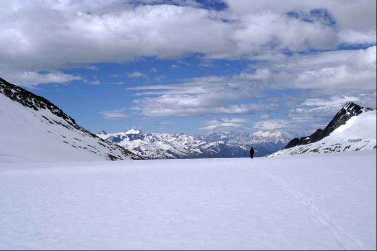 ROHNEGLETSCHER VS