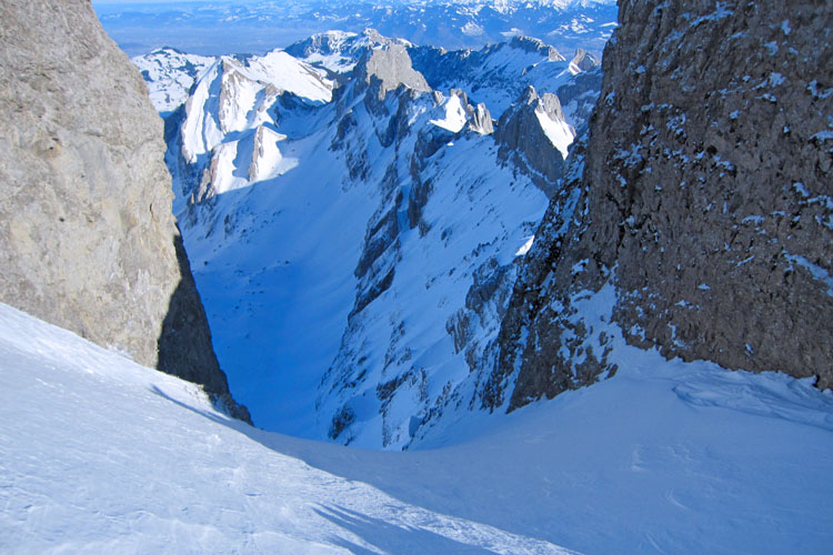 FLISWAND NE COULOIR