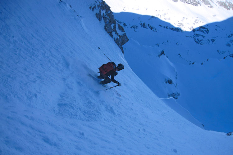 FLISWAND NE COULOIR