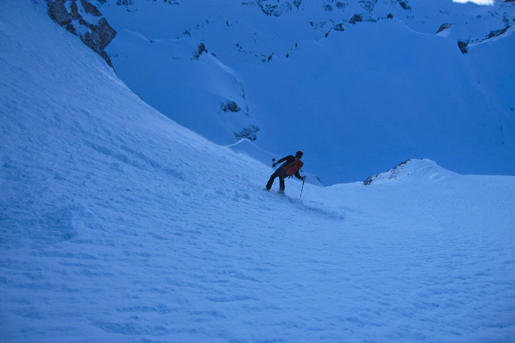 FLISWAND NE COULOIR