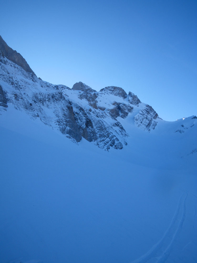 FLISWAND NE COULOIR