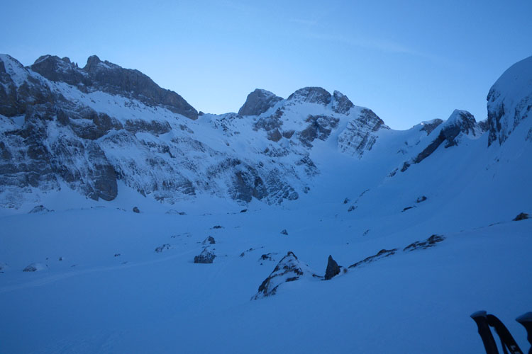 FLISWAND NE COULOIR